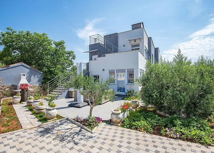 Grosse Dachterrasse Mit Meerblick *